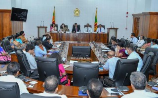 නිදහස් වෙළෙඳ ගිවිසුම් සාකච්ඡා කිරීමට රජයේ අවධානය